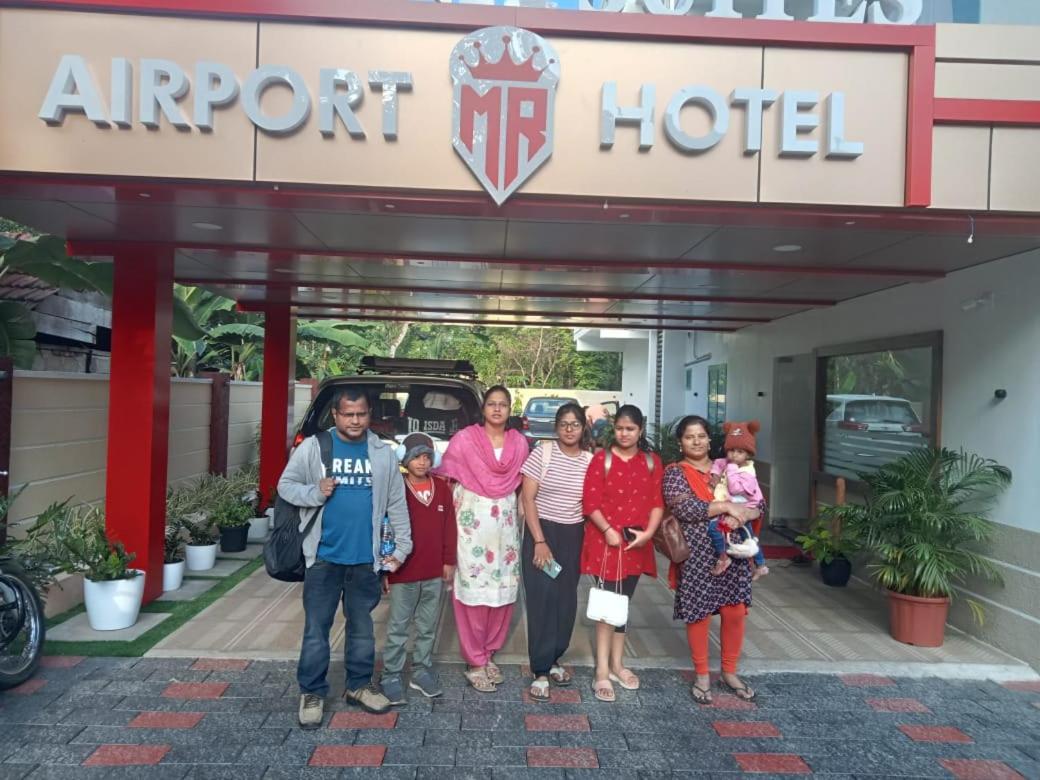 Marina Suites Airport Hotel Kochi Eksteriør bilde