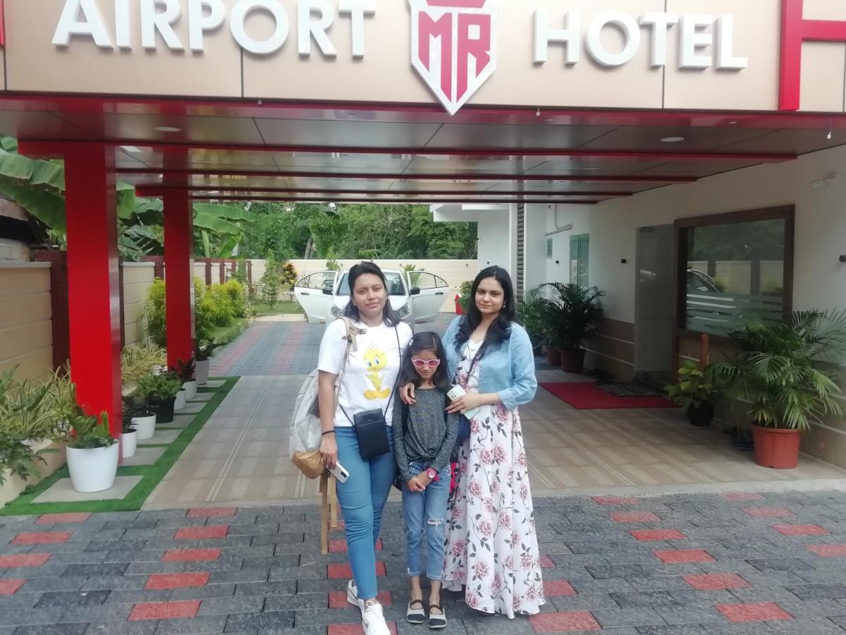 Marina Suites Airport Hotel Kochi Eksteriør bilde