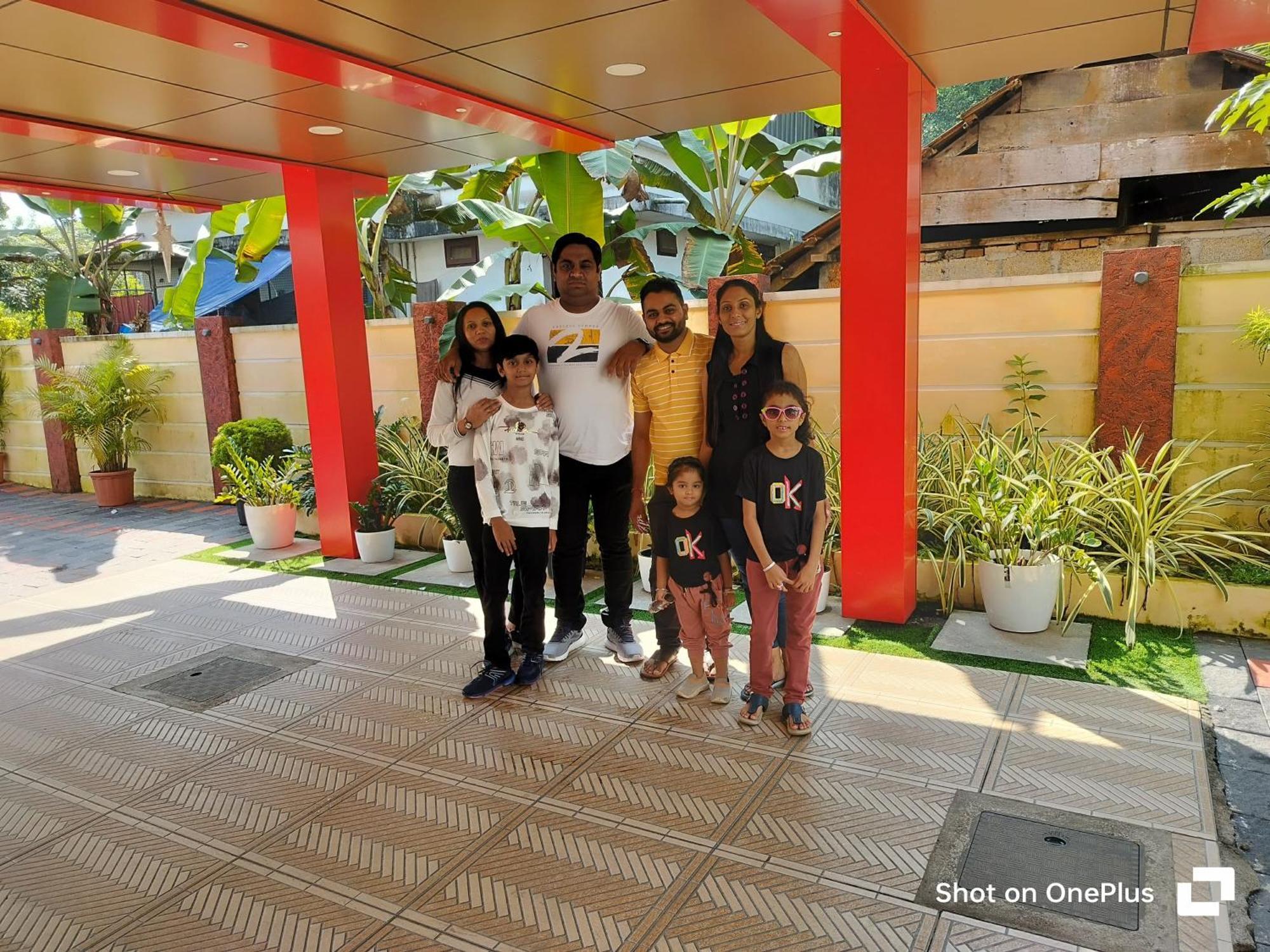 Marina Suites Airport Hotel Kochi Eksteriør bilde