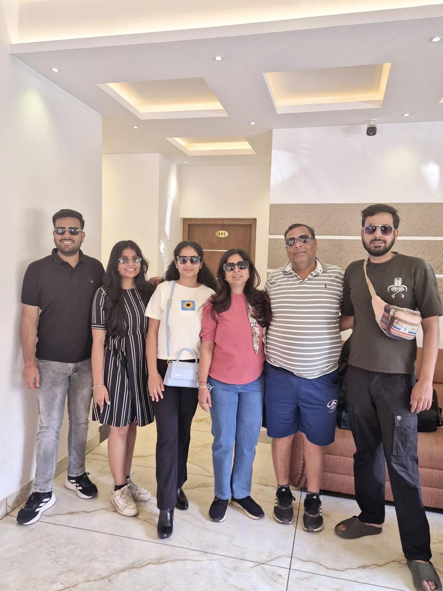 Marina Suites Airport Hotel Kochi Eksteriør bilde