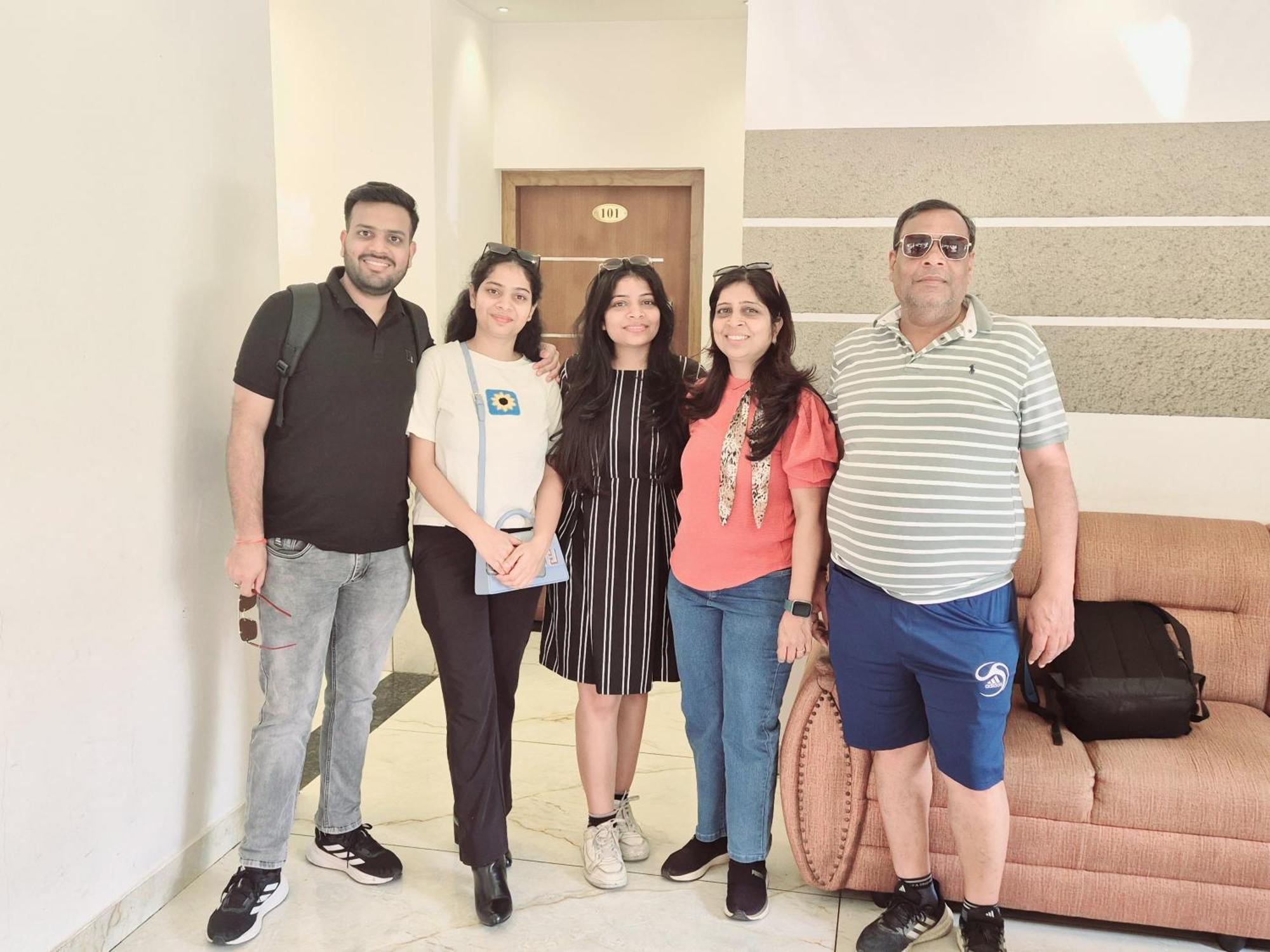 Marina Suites Airport Hotel Kochi Eksteriør bilde